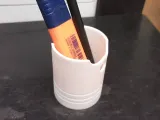 Piston pen holder-1