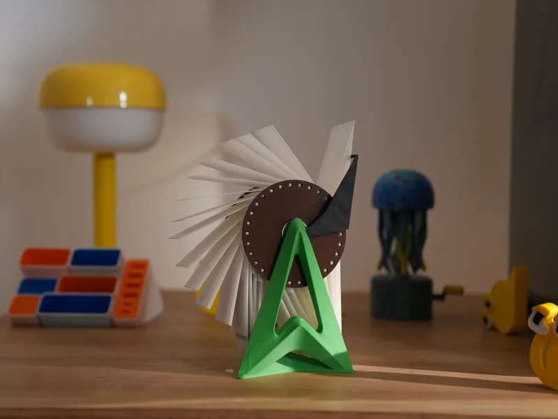 Single arm photo flipper