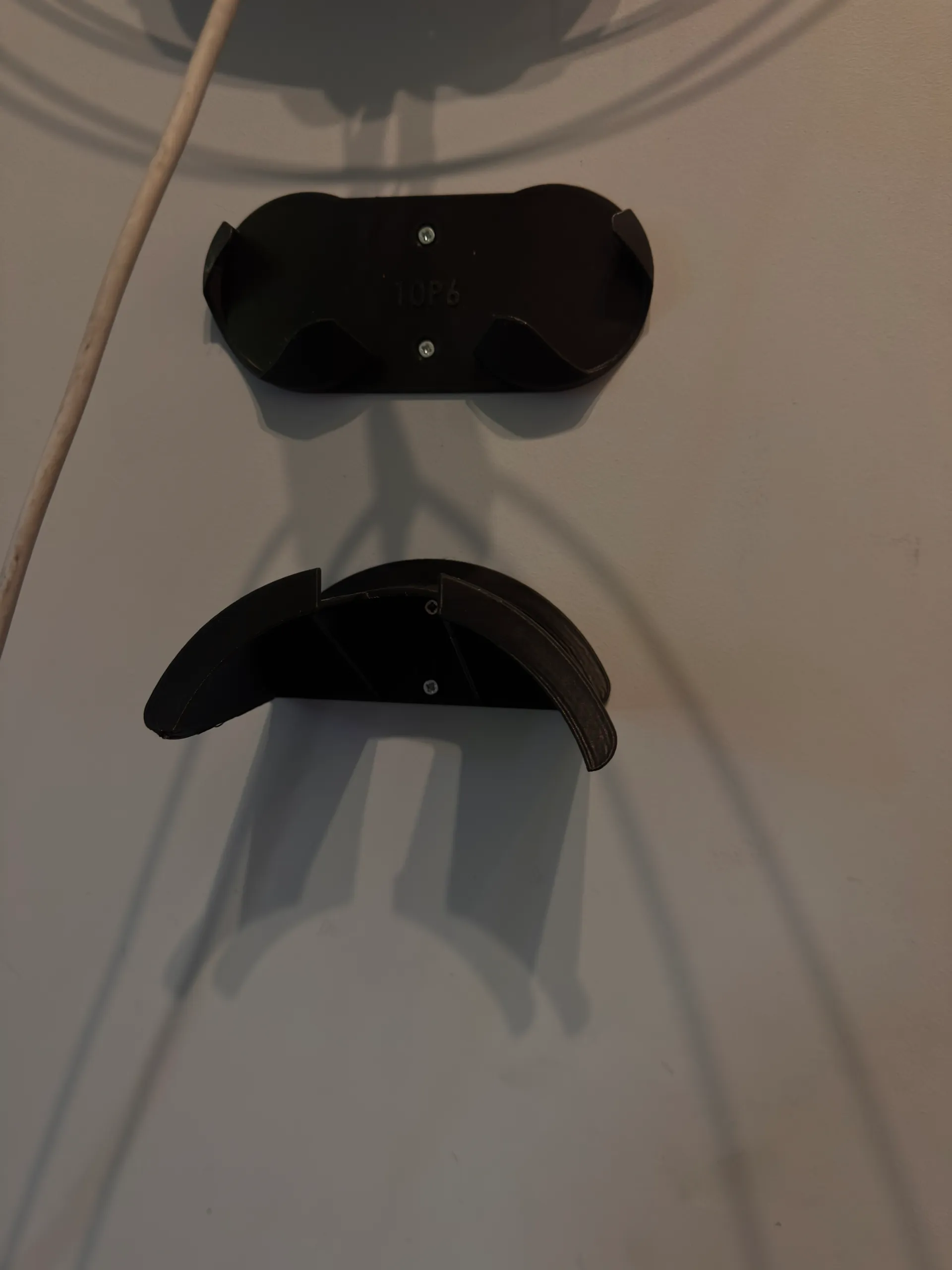 meta Quest 3 3s wall stand-1