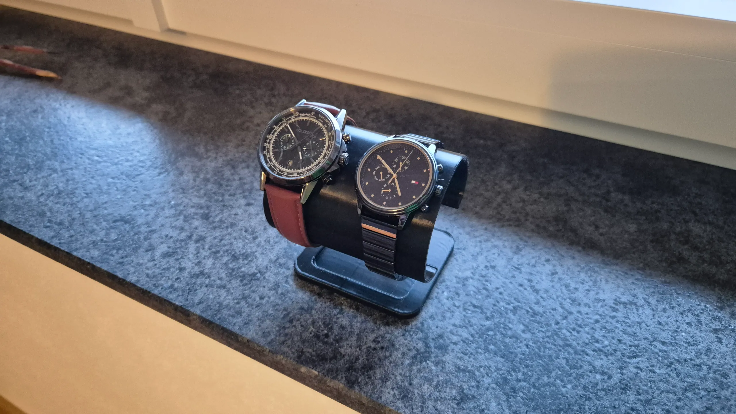 Watch Stand-1