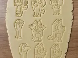 KIT DE CORTADORES DE GALLETAS BLUEY (PAQUETE GRANDE DE 9)-2