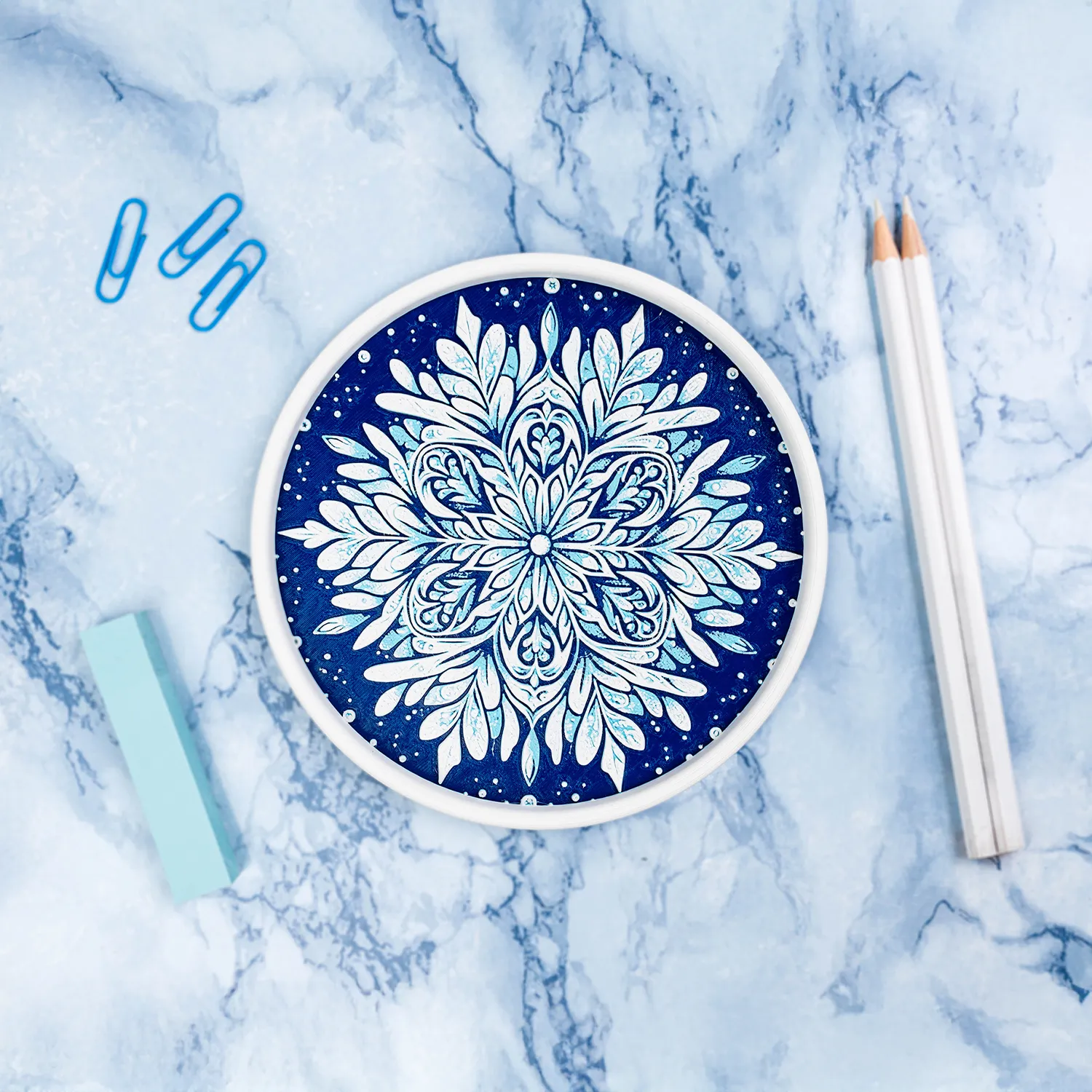 Snowflake Round Trays