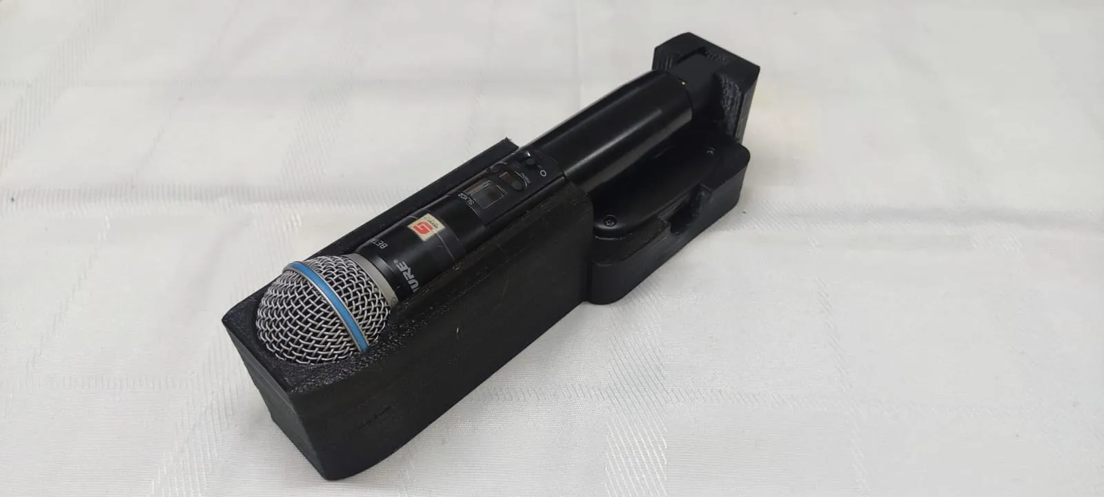 Shure SLXD Bodypack + Microphone Enclosure for Rack Drawer