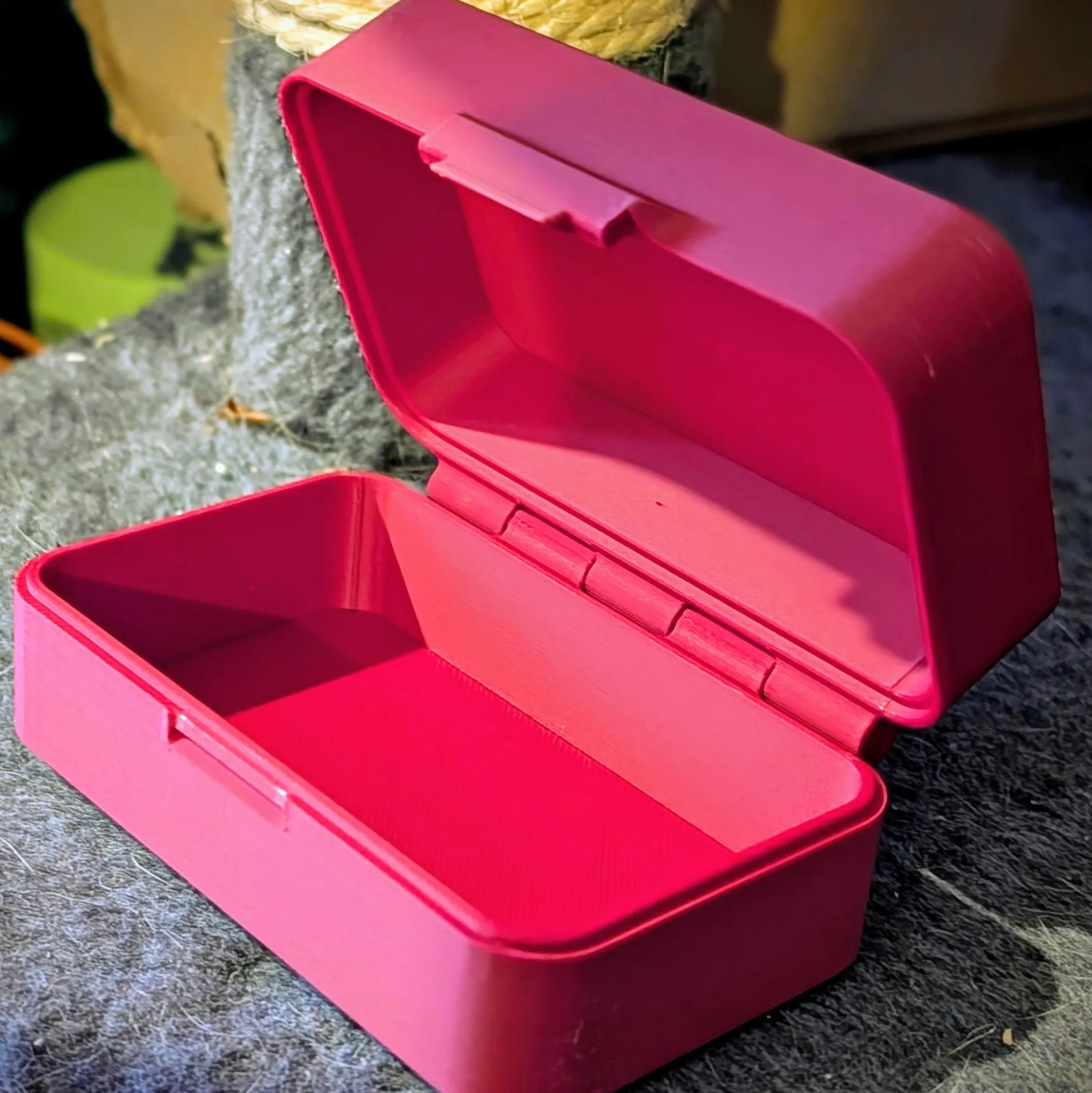 Print-In-Place Hinged Snap-Fit Box
