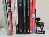 Bookshelf-Read-Bookmark-1