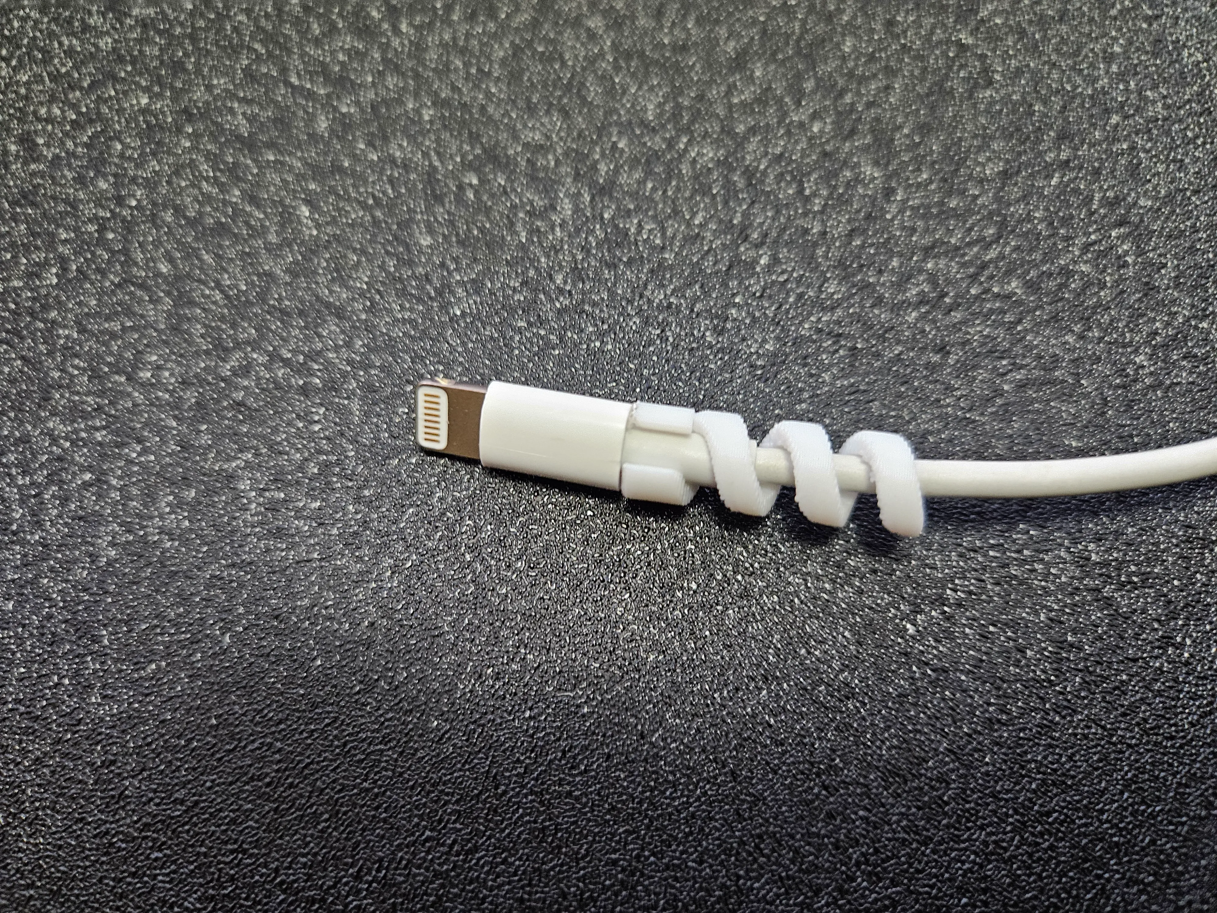 PROTECTOR DE CABLE - USB Y LIGHTNING