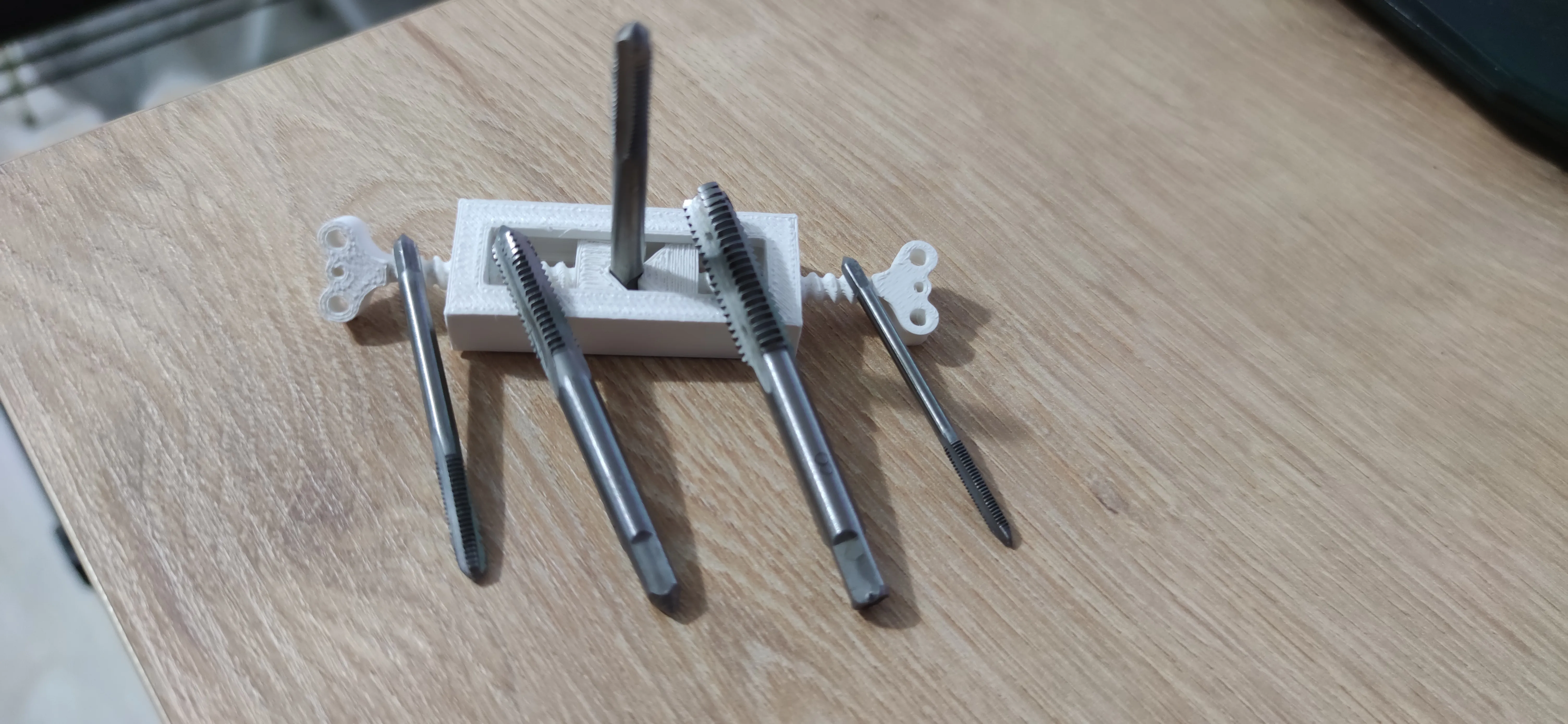 Screw guide release lever / Vida kılavuz açma kolu