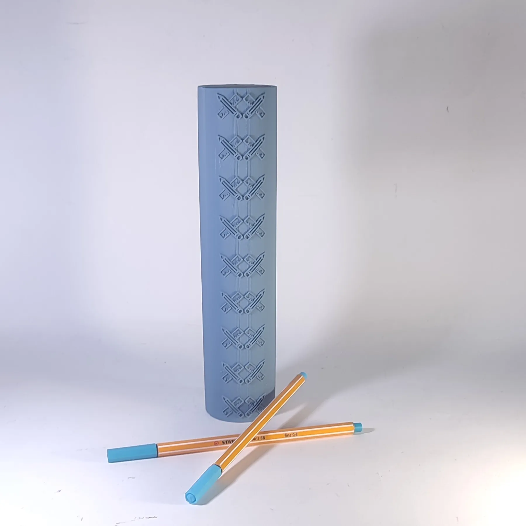 Elegant crayon case 3D models download Creality Cloud