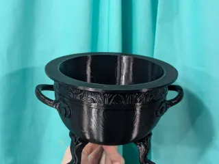 Raised Cauldron Planter with Drain