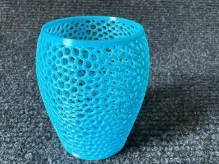 Toothbrush holder voronoi