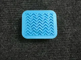Simple soap bowl with drain (zigzag pattern)