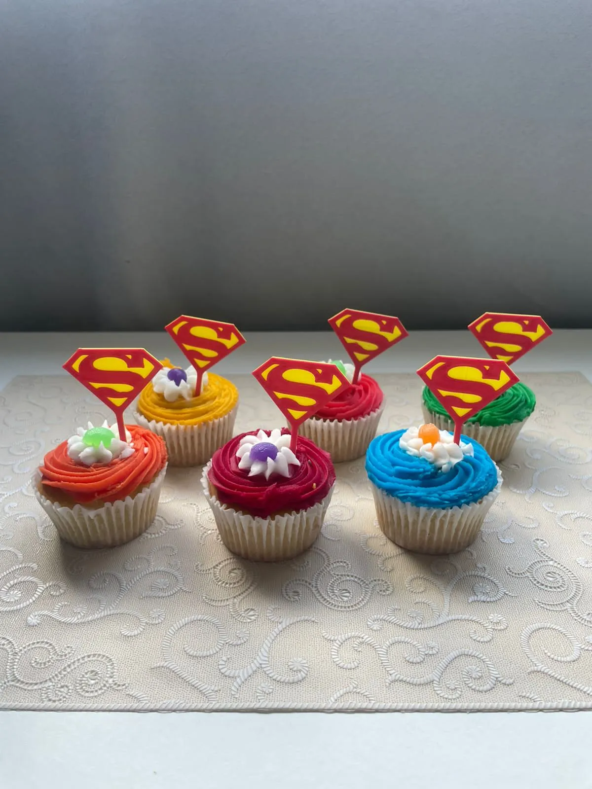 Superman Cake Cup-Cake Topper