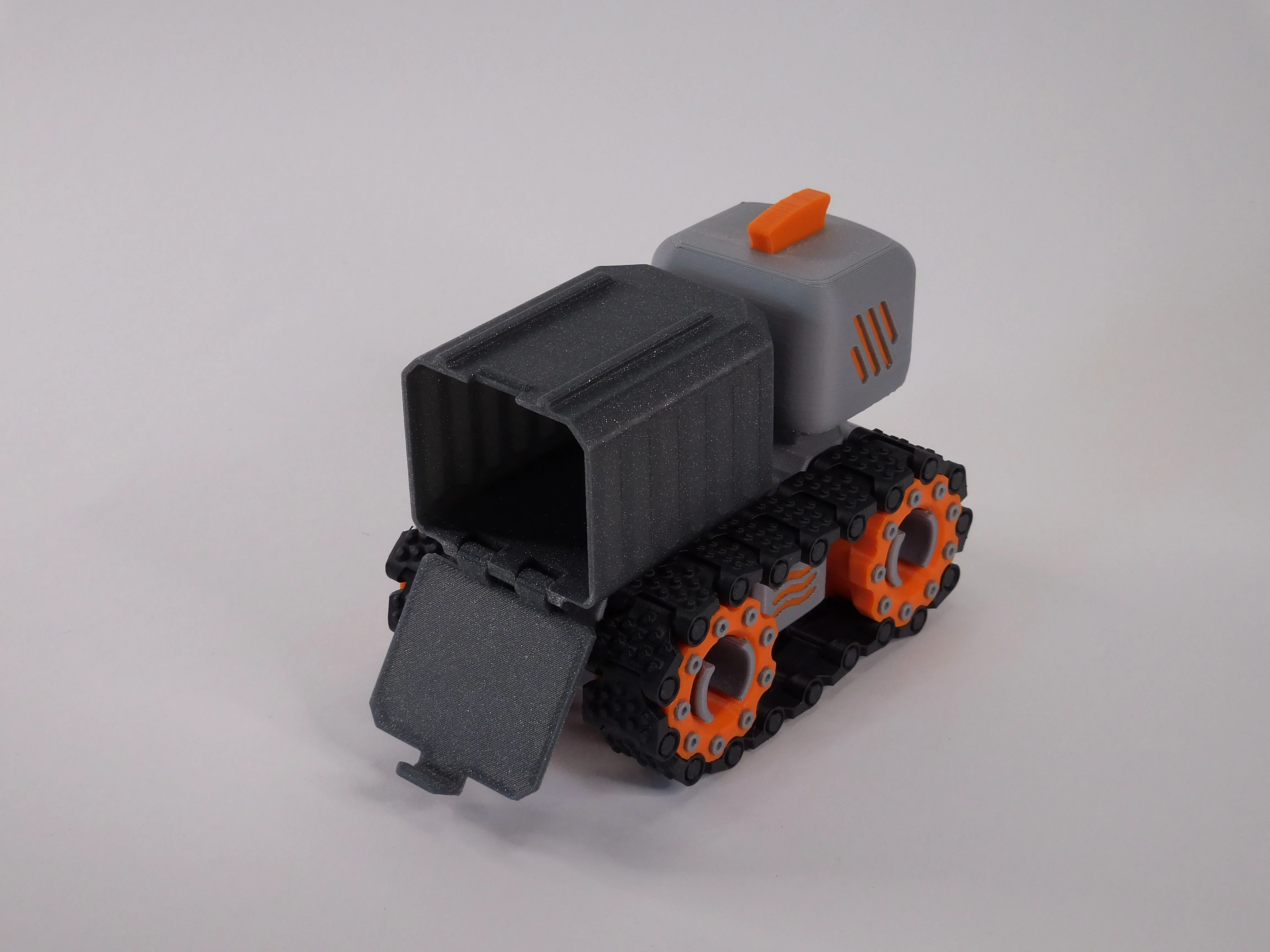Frank the little robo truck