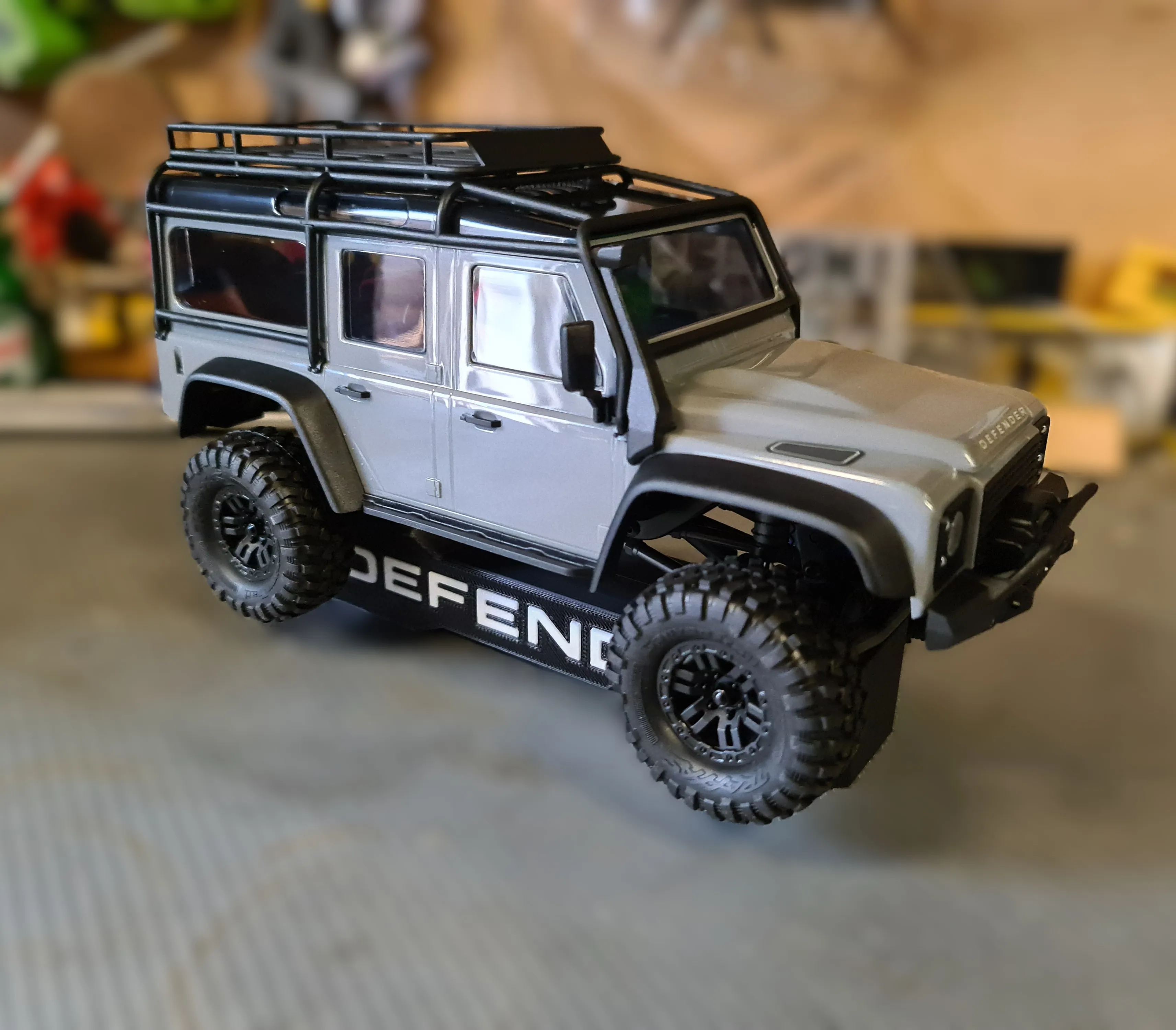 Traxxas RC TRX4M 1/18 Land Rover Defender Display Stand