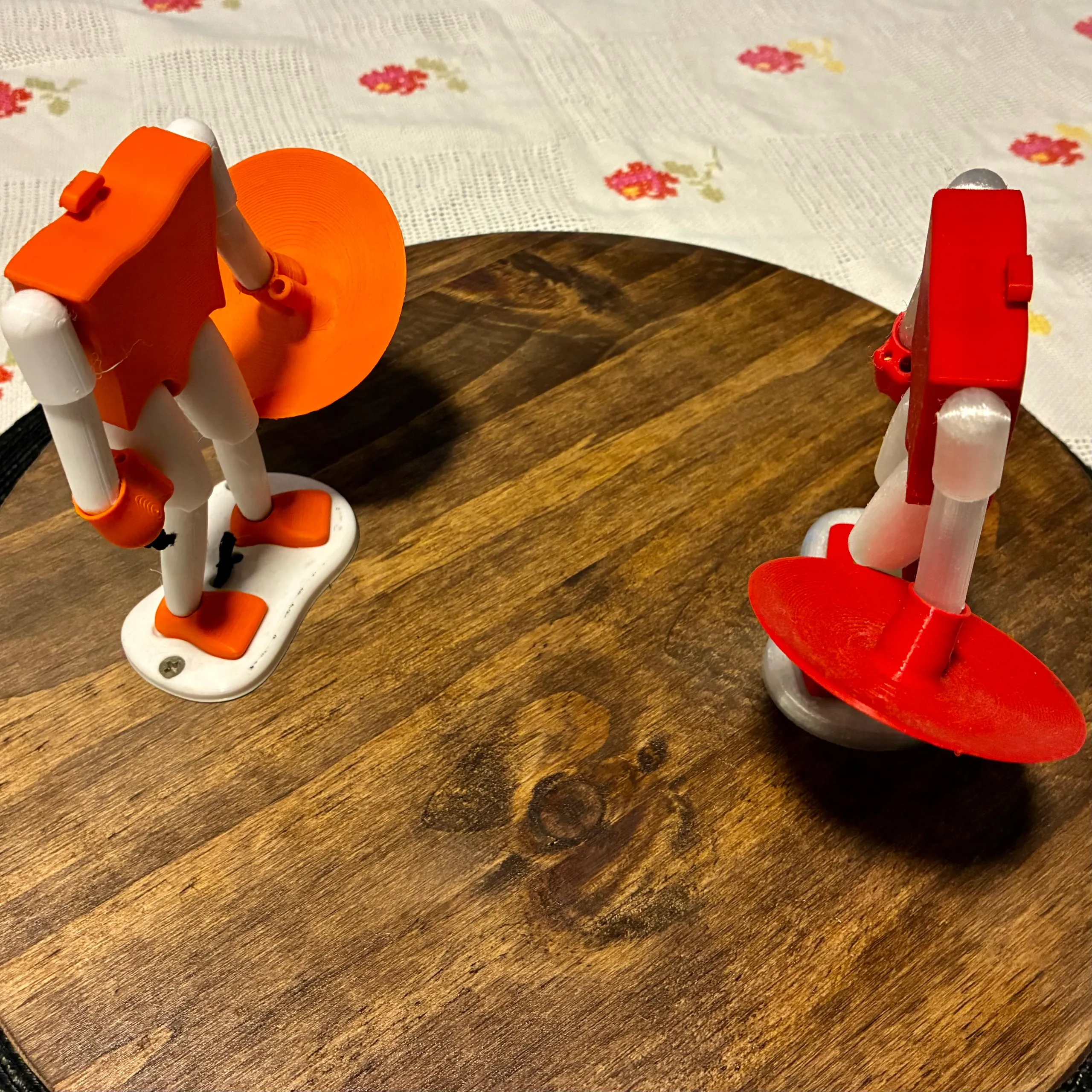 Balloon head puppet fencing fighter-3