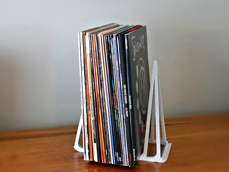 Supporto per dischi in vinile con ripiano "Now Playing