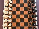 Magnetic chessboard-1