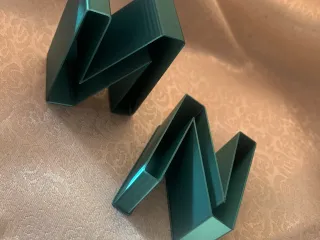 LATIN CAPITAL LETTER N, nestable box (v1)