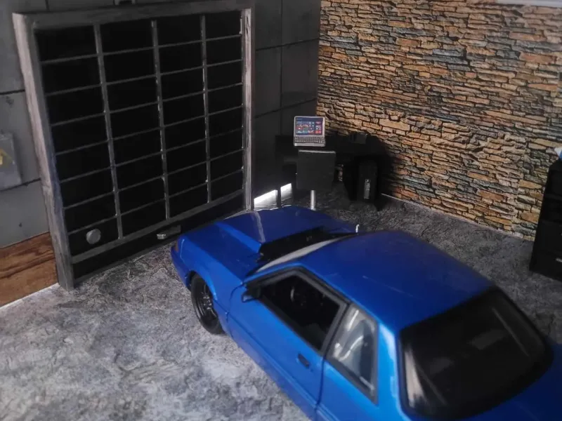 1/24 PORTE DE GARAGE I / GARAGE DOOR I