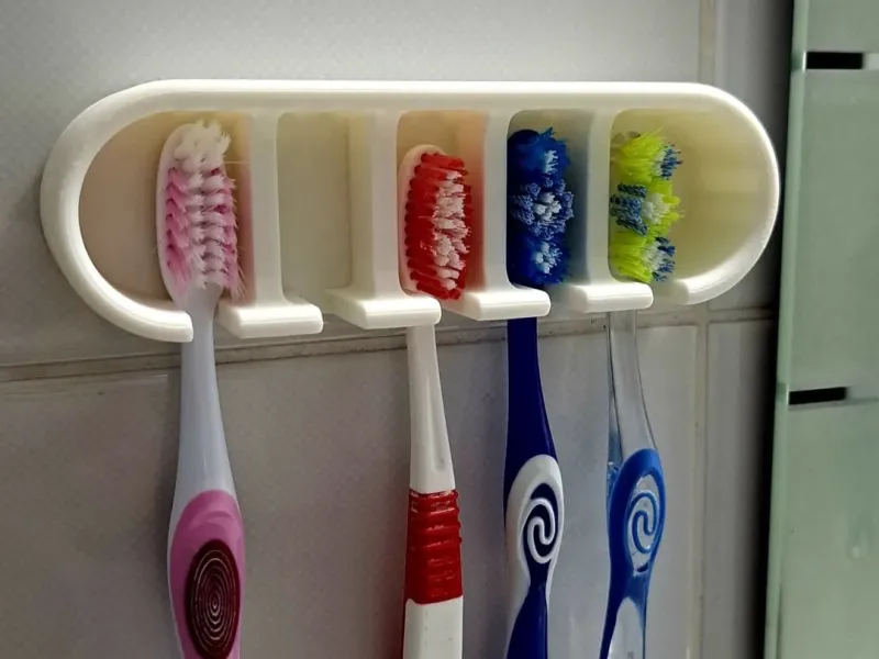 Toothbrush holder