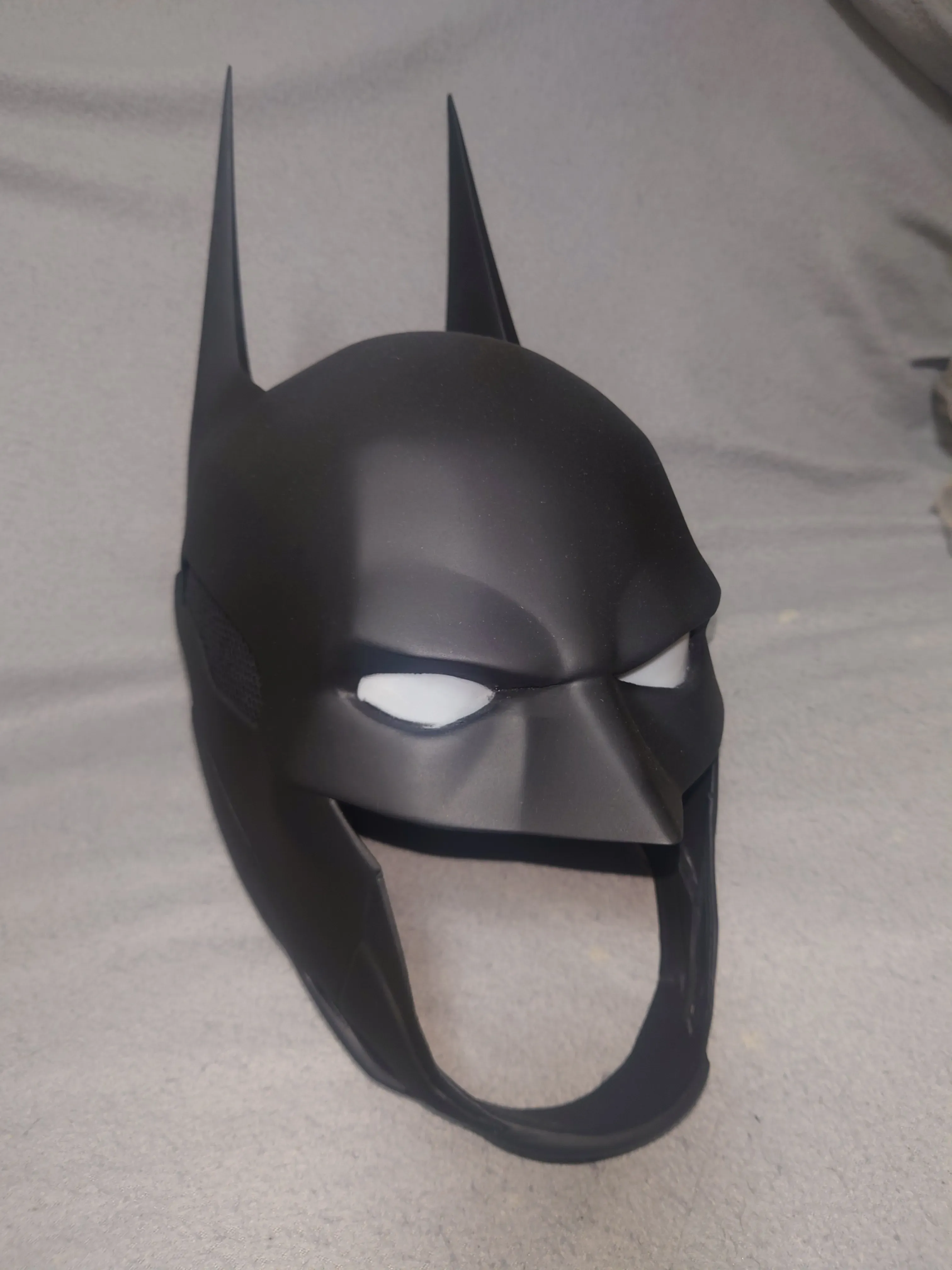 Batman - Wearable Cowl V2 (for smaller printers)