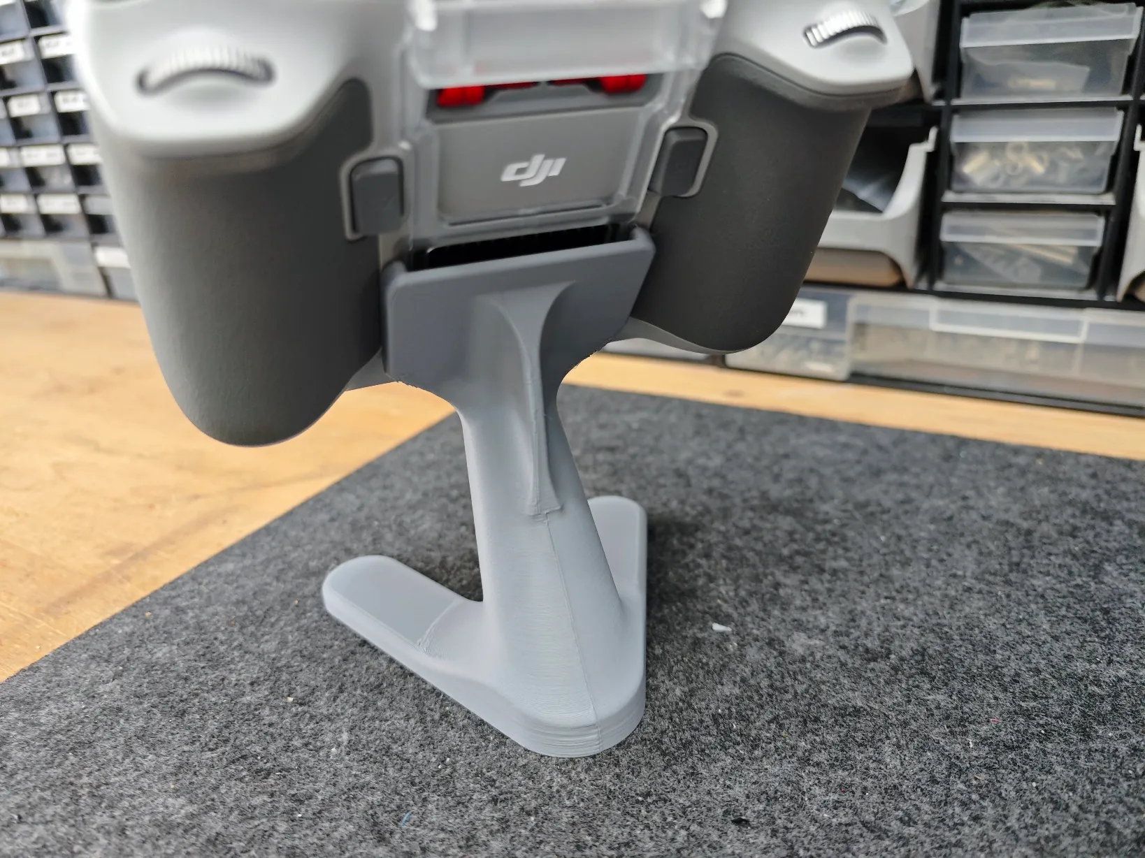 nice DJI Remote Control RC Stand / Holder