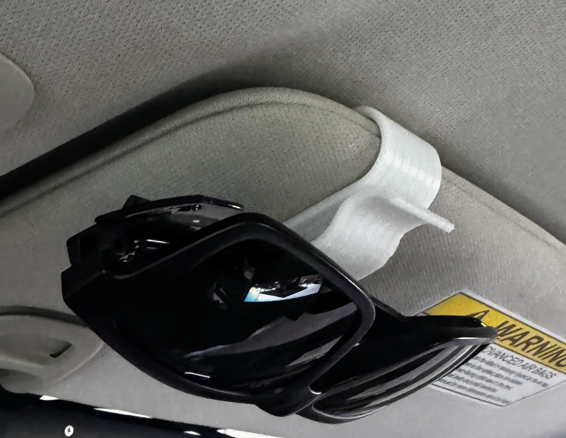 Sunglasses Holder With Visor Grip Spikes-1