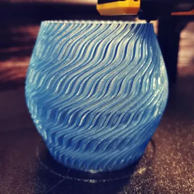 VASE 0097 C - CLASSIC ZIGZAG VASE-1