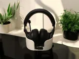Modern Headphone Stand – Sleek Holder for All Headsets-1