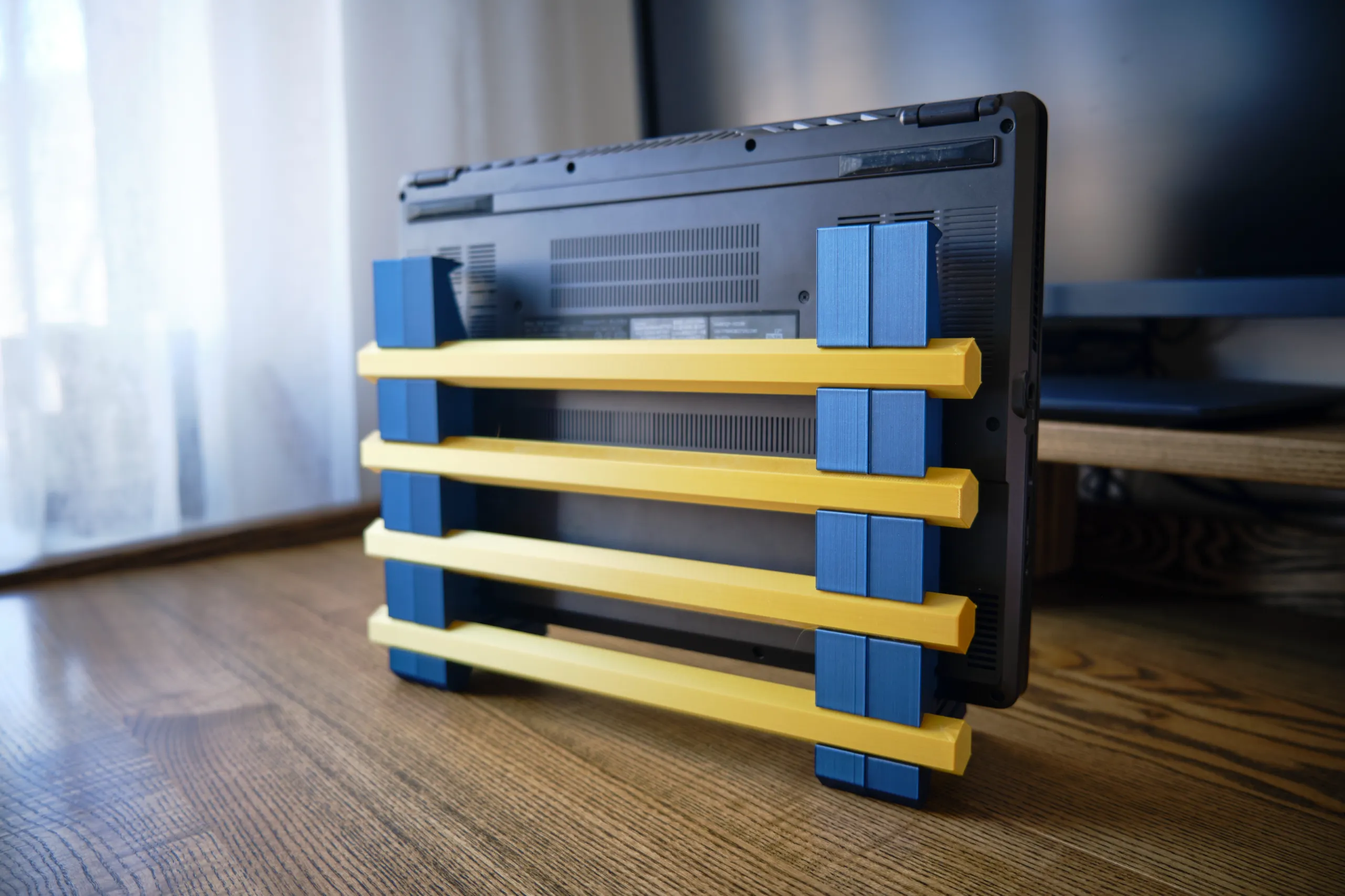 Versatile 2-in-1 Laptop Stand: Ergonomics & Efficiency-4
