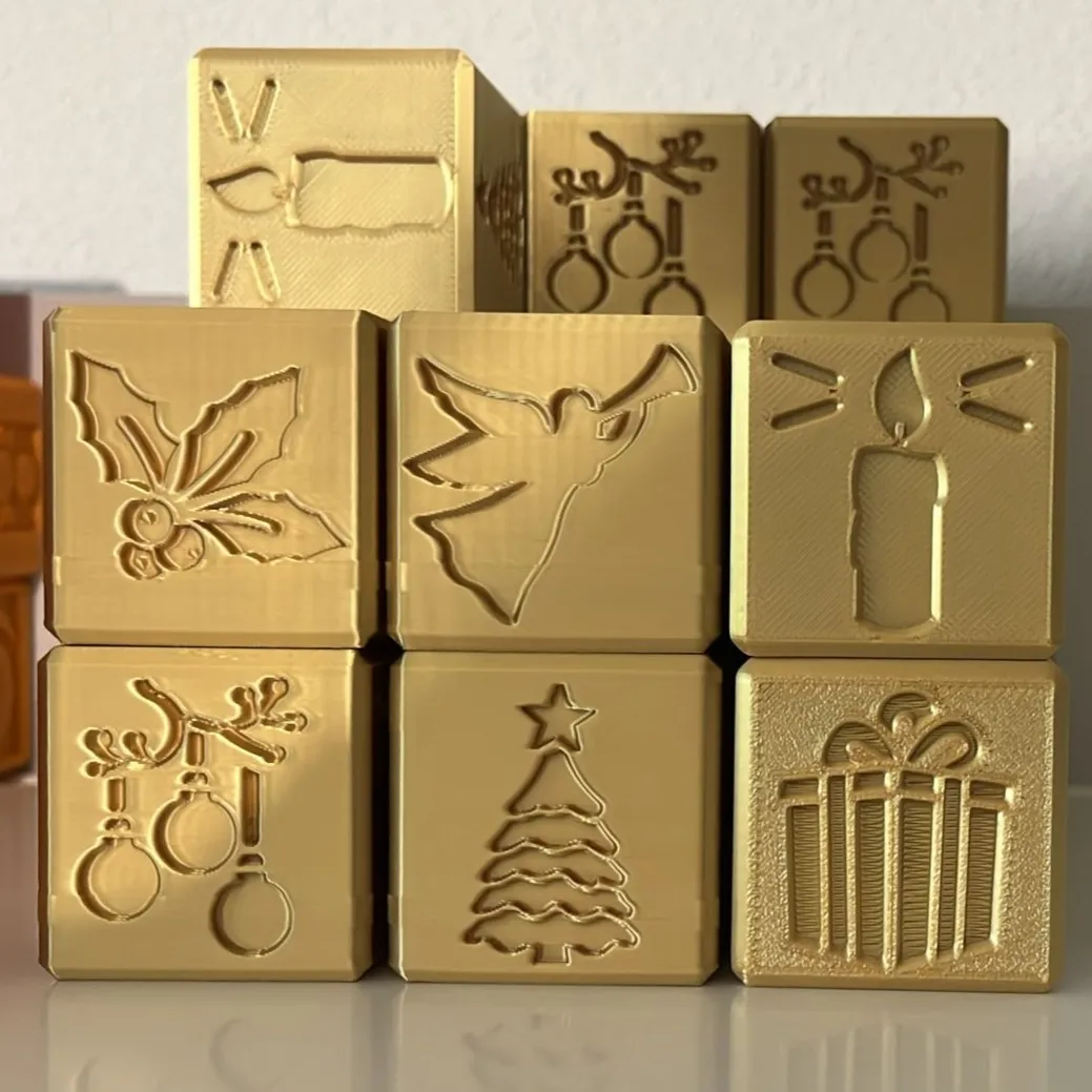 CHRISTMAS STAMP CUBE FOR SENSORY PLAY / PLAYDOUGH