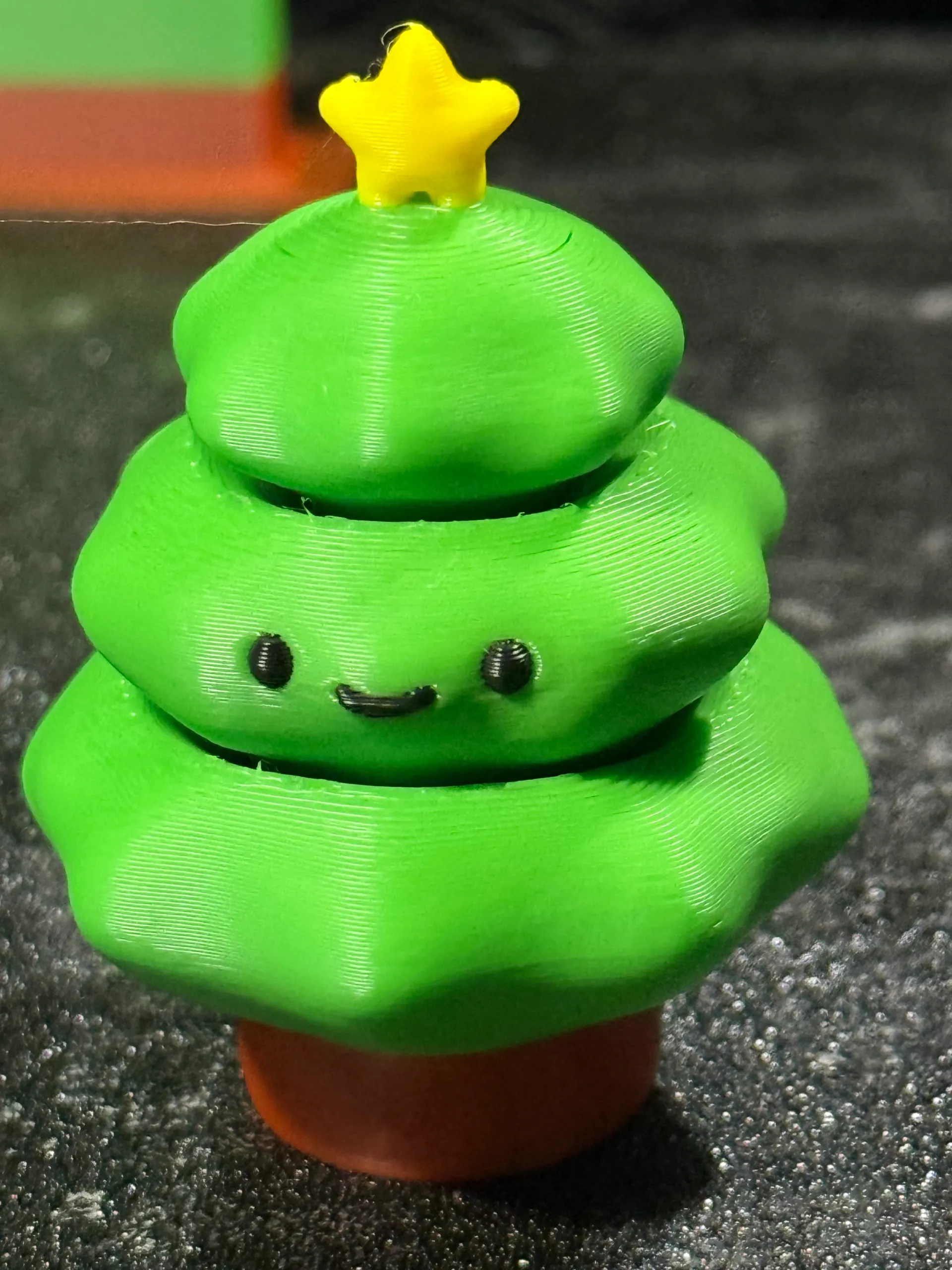 Cute Spinning Christmas Tree-3