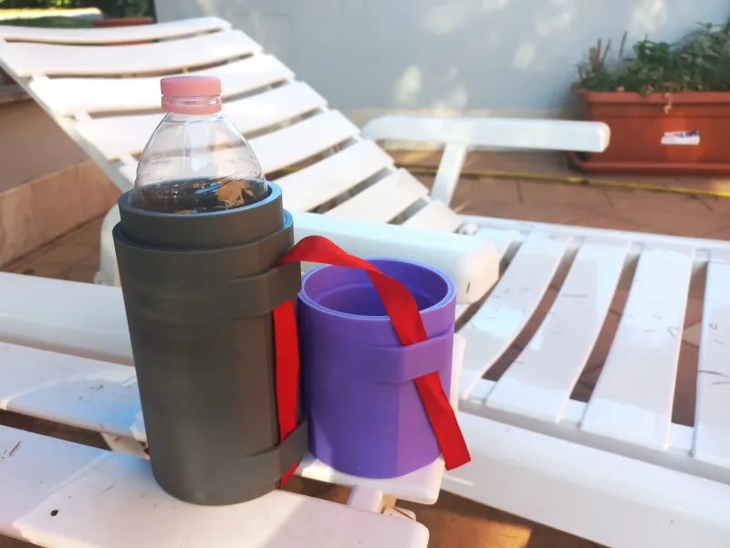 Insulated bottle container