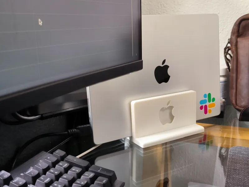 Minimalist MacBook Stand – Sleek & Functional