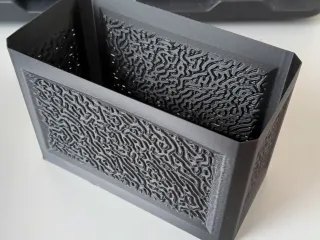 Container box