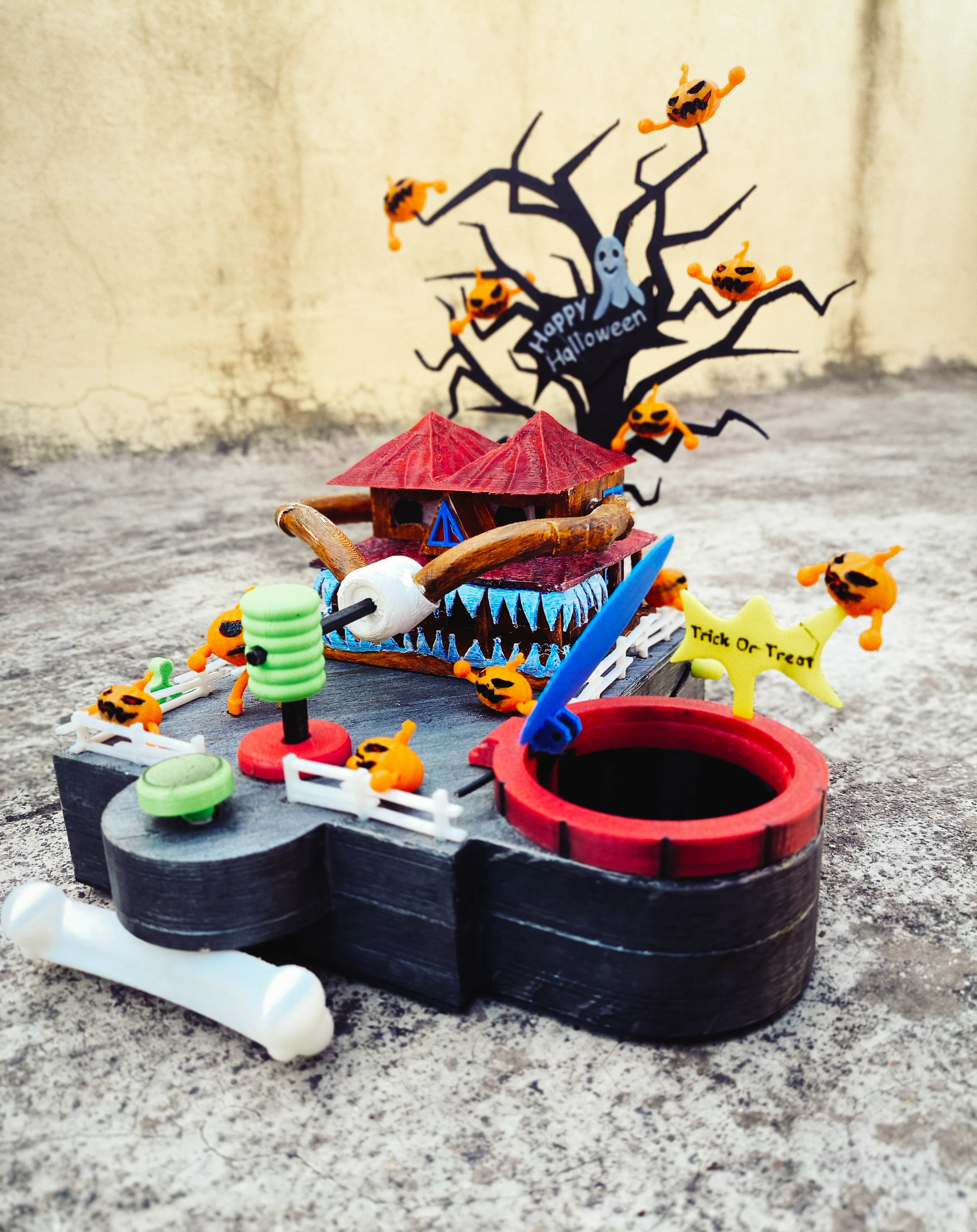 " Monster Game House-Try Your Luck"