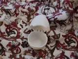 Hinged Egg for putting miniature animals or creatures in.-1