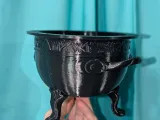 Raised Cauldron Planter with Drain-3