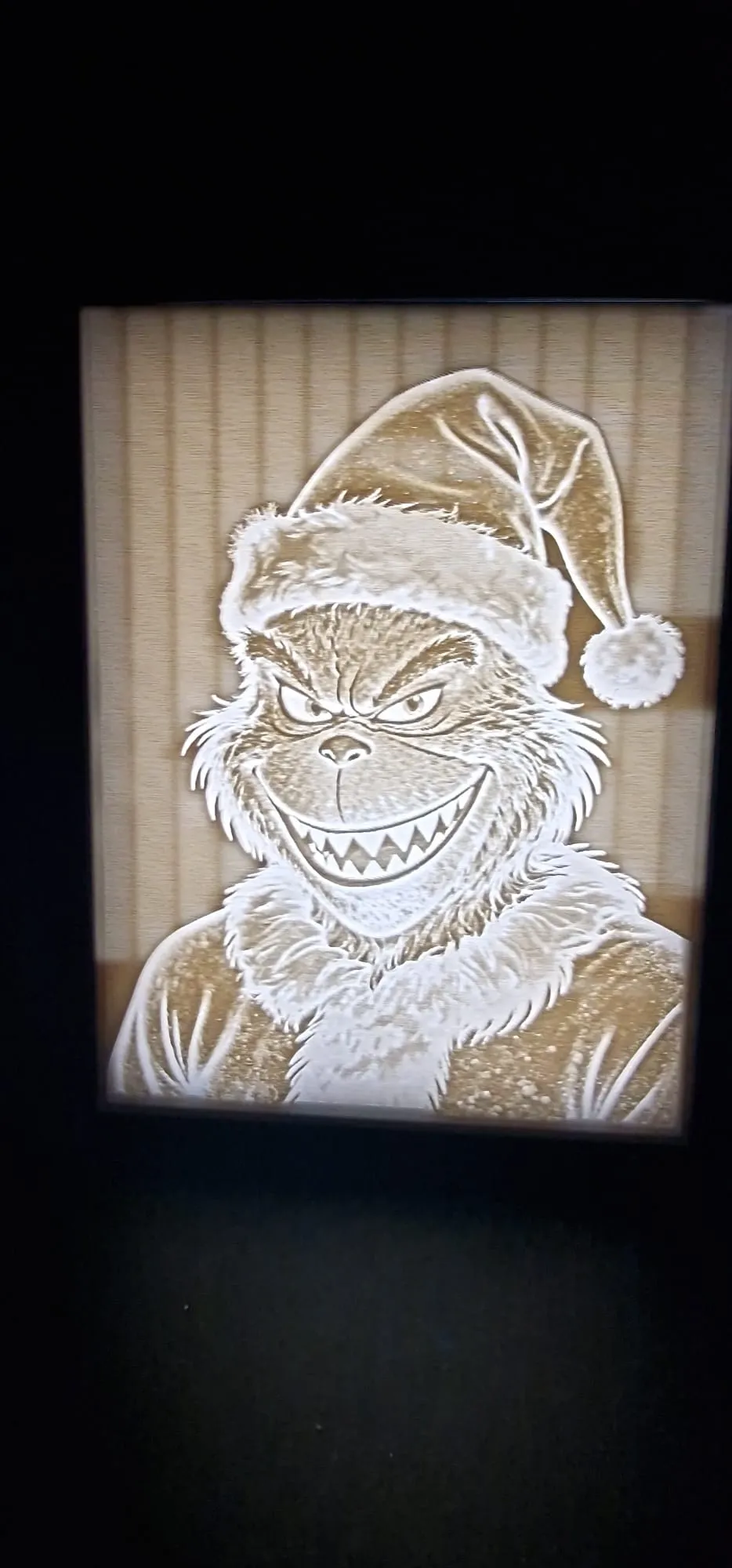 Grinch Monochrome Lithophane Description-0