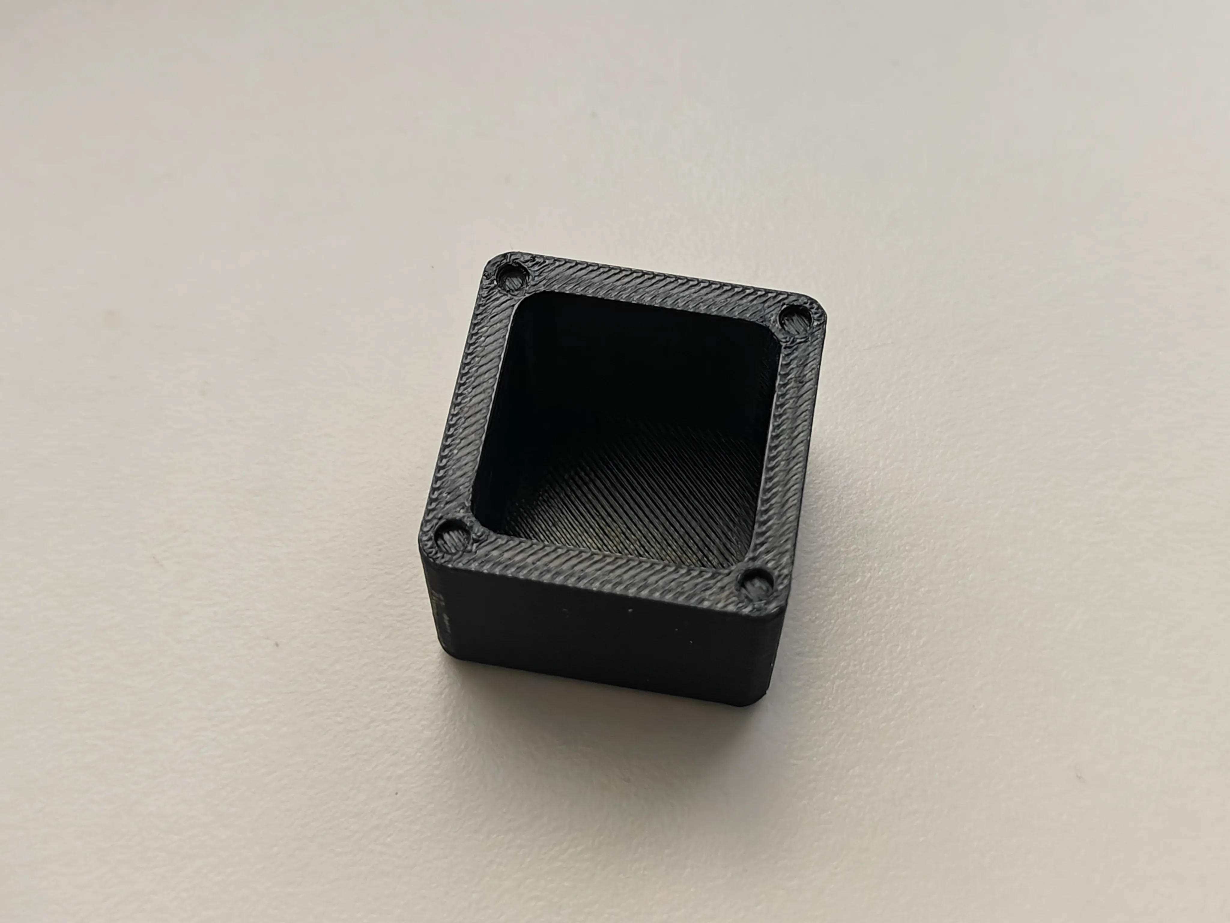 Other STL Download - Magnetic box - One inch box with magnetic lidby ...