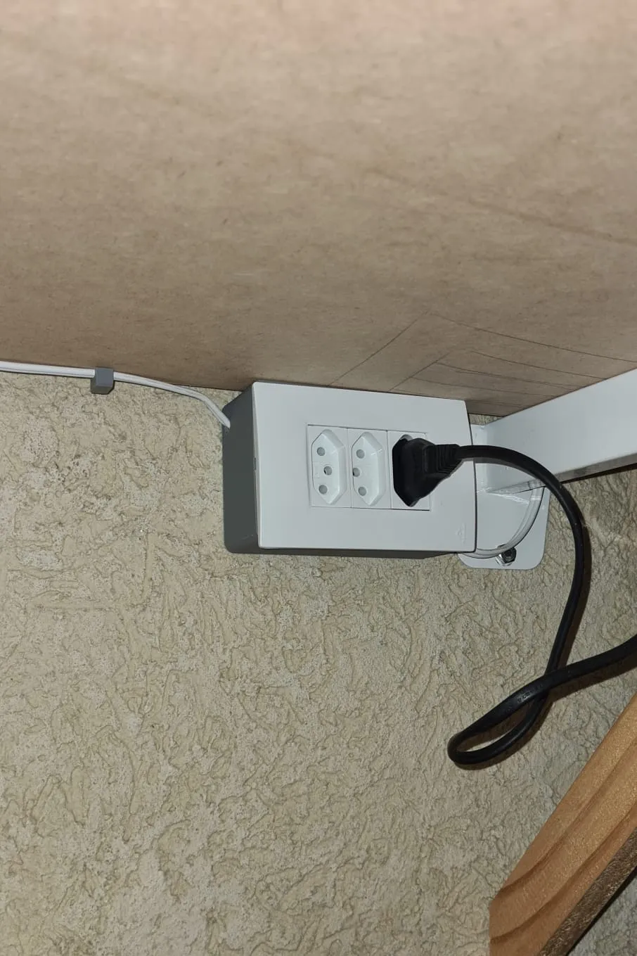 Caixa de Tomada (externa) / Outlet Box (external)