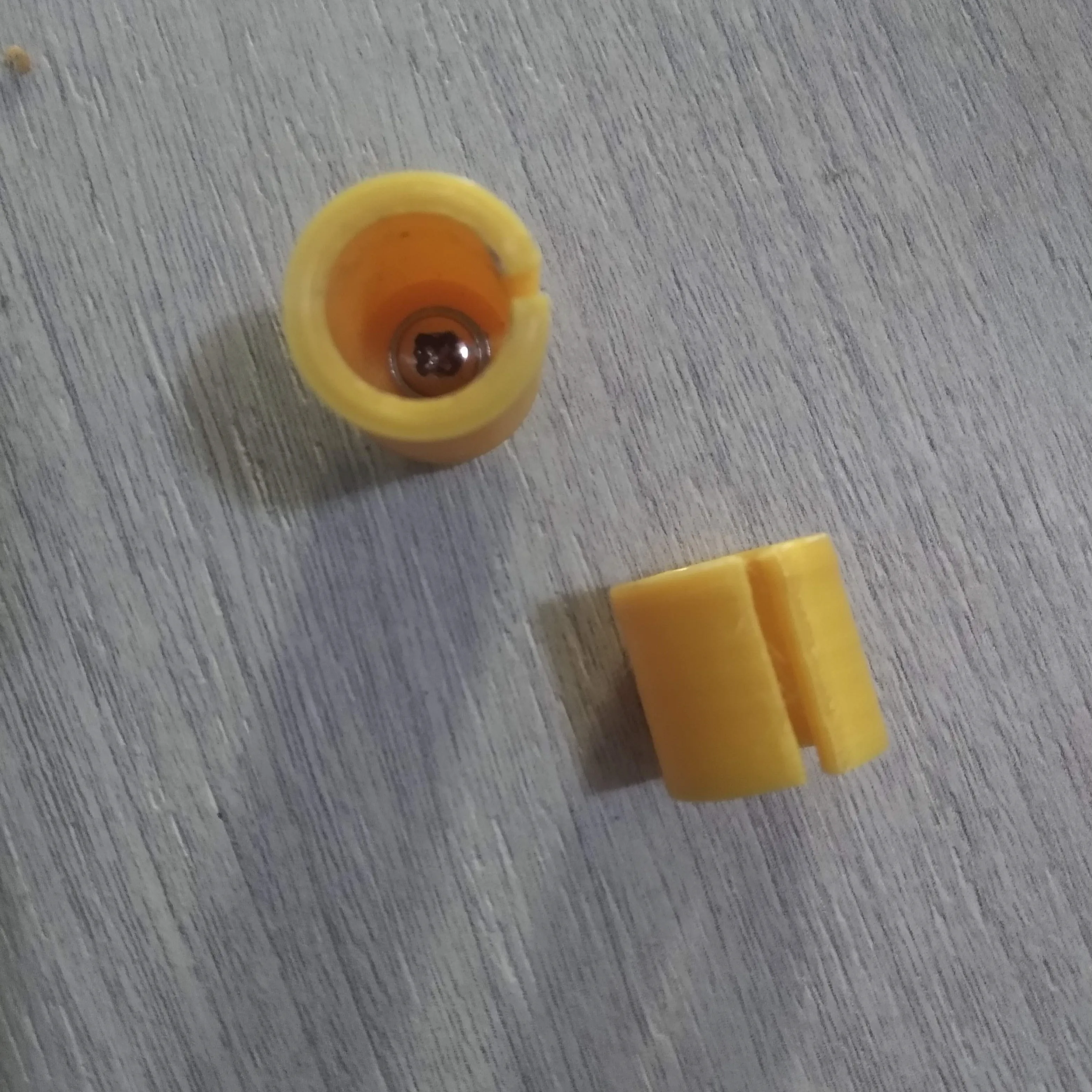 AAA to AA converter