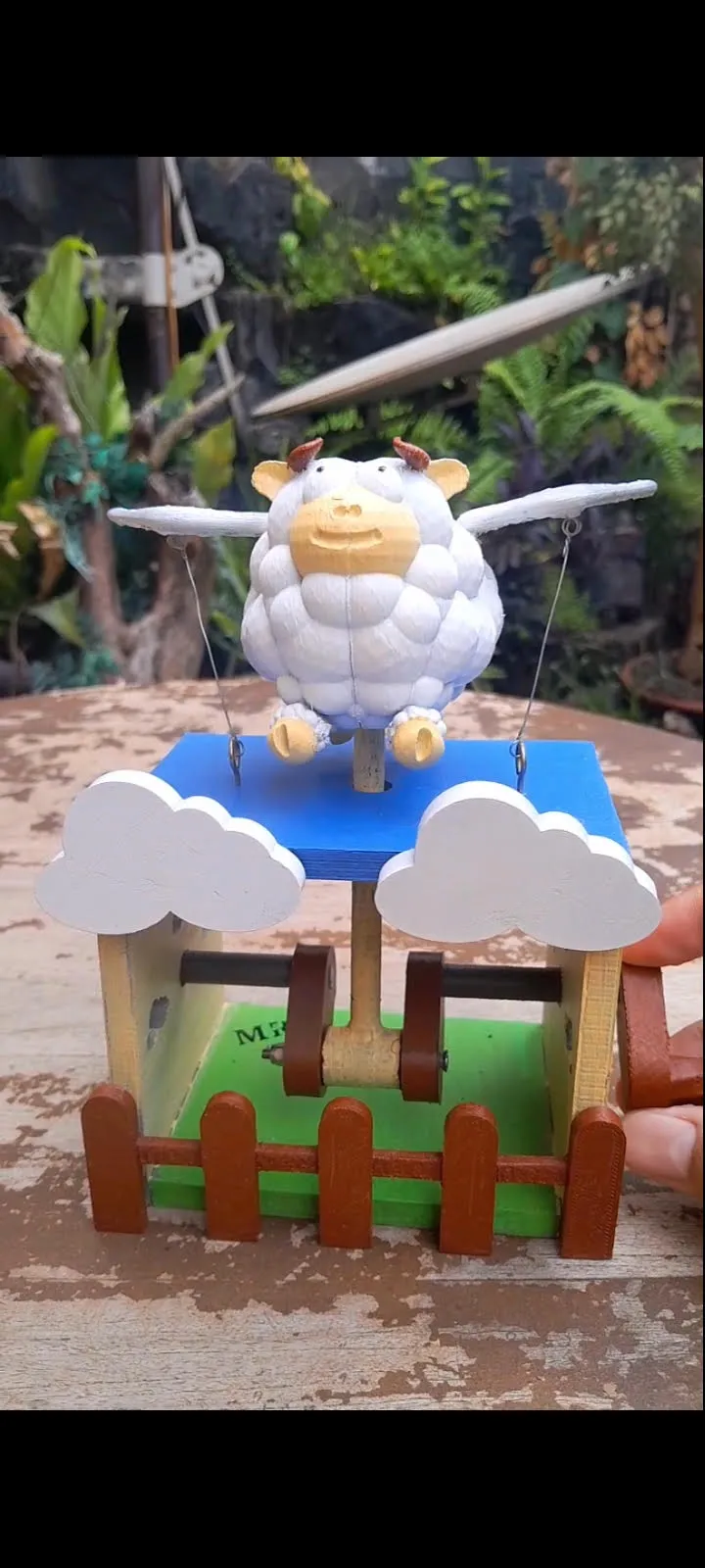 Flying Sheep Mechanical Toys