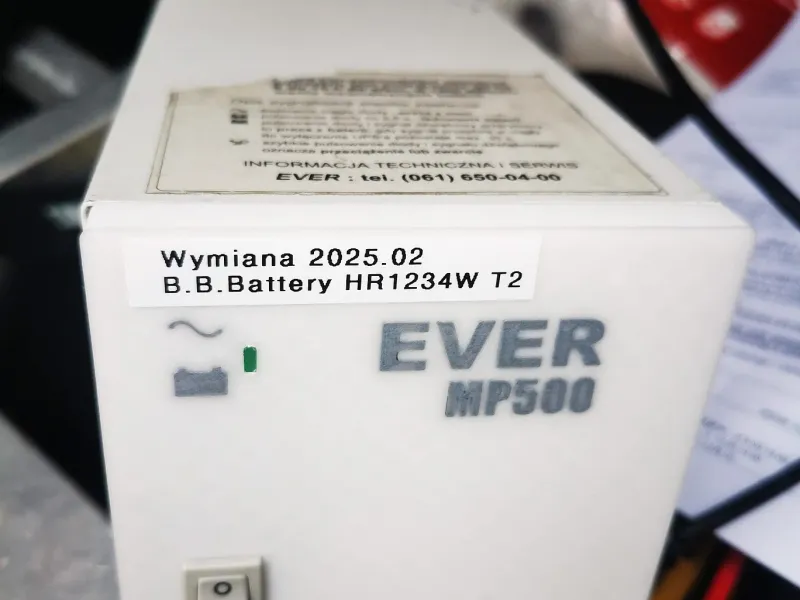 UPS EVER MP500 front panel