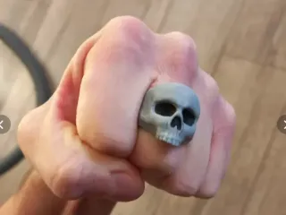Skull ring