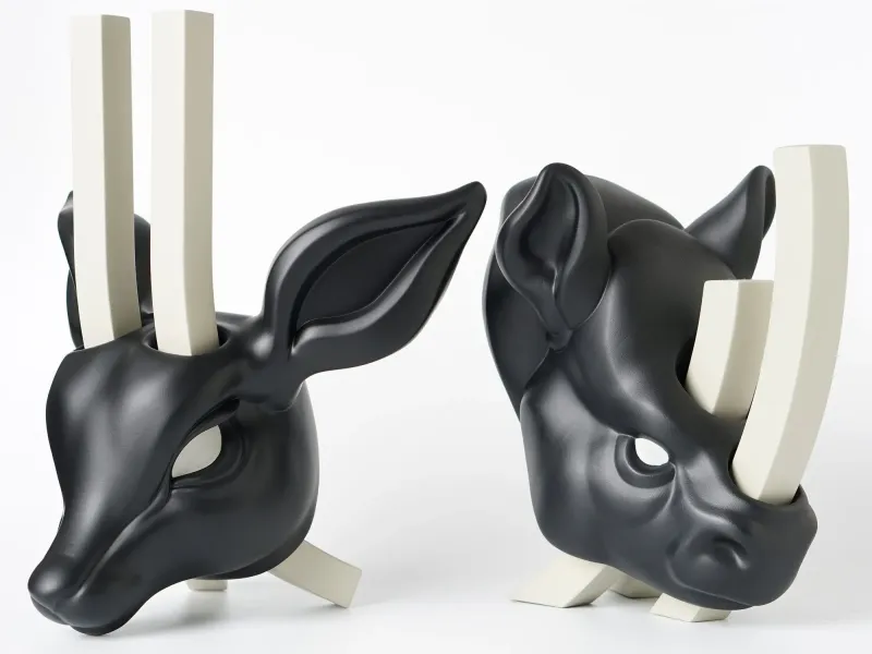 Escultura Decorativa Edición Negra Rinoceronte y Antílope Fan Art