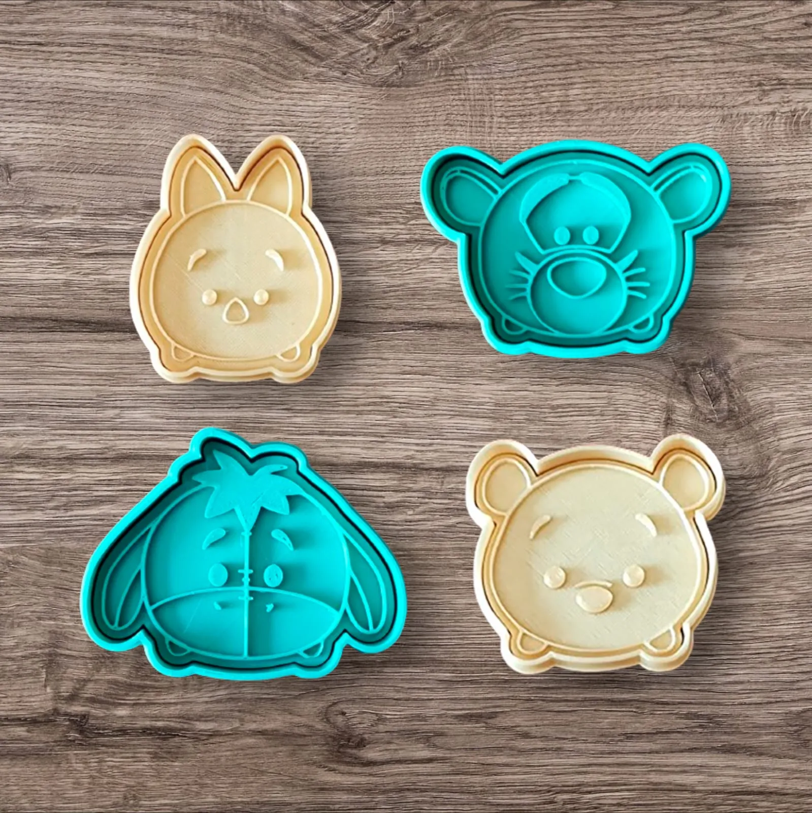 CORTANTES + ESTAMPAS WINNIE POOH / WINNIE THE POOH CUTTERS