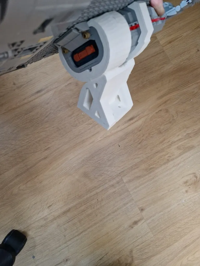 Bluebrixx Star Trek Voyager Wall Mount