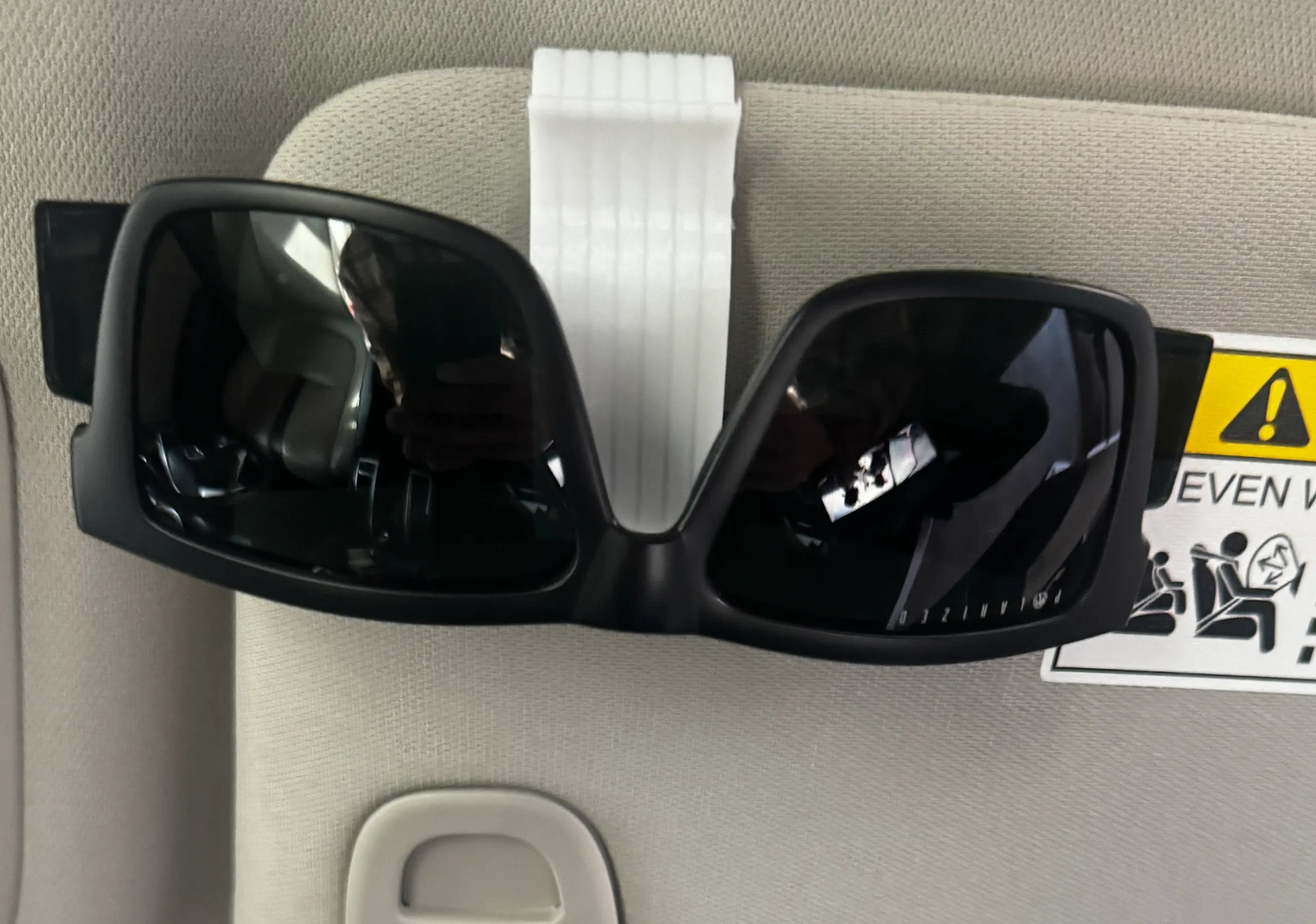 Sunglasses Holder With Visor Grip Spikes-0