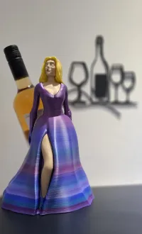 MUJER PORTA VINO II-1